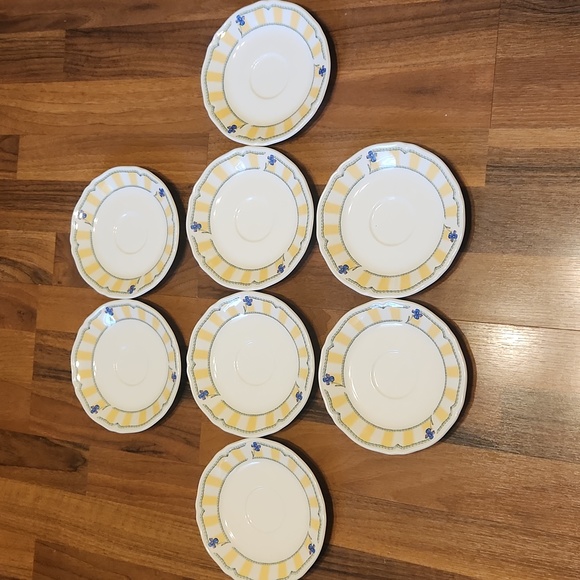 Noritake Summer Estates Porcelain Saucers, Set of Eight - Picture 3 of 6